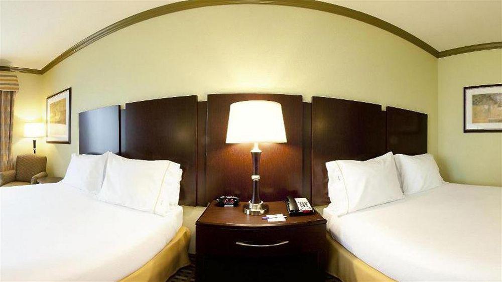 Holiday Inn Express & Suites Fort Worth - Fossil Creek By Ihg Zewnętrze zdjęcie