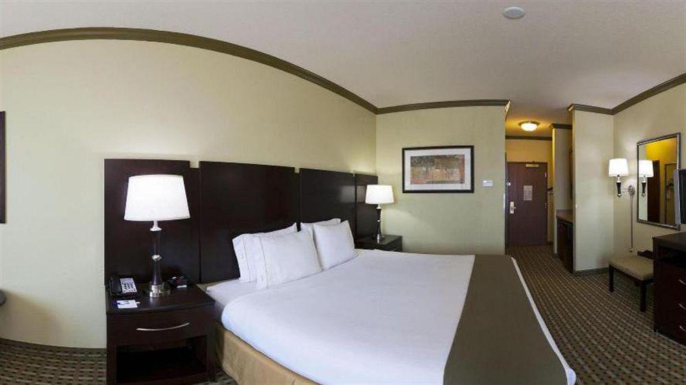 Holiday Inn Express & Suites Fort Worth - Fossil Creek By Ihg Zewnętrze zdjęcie