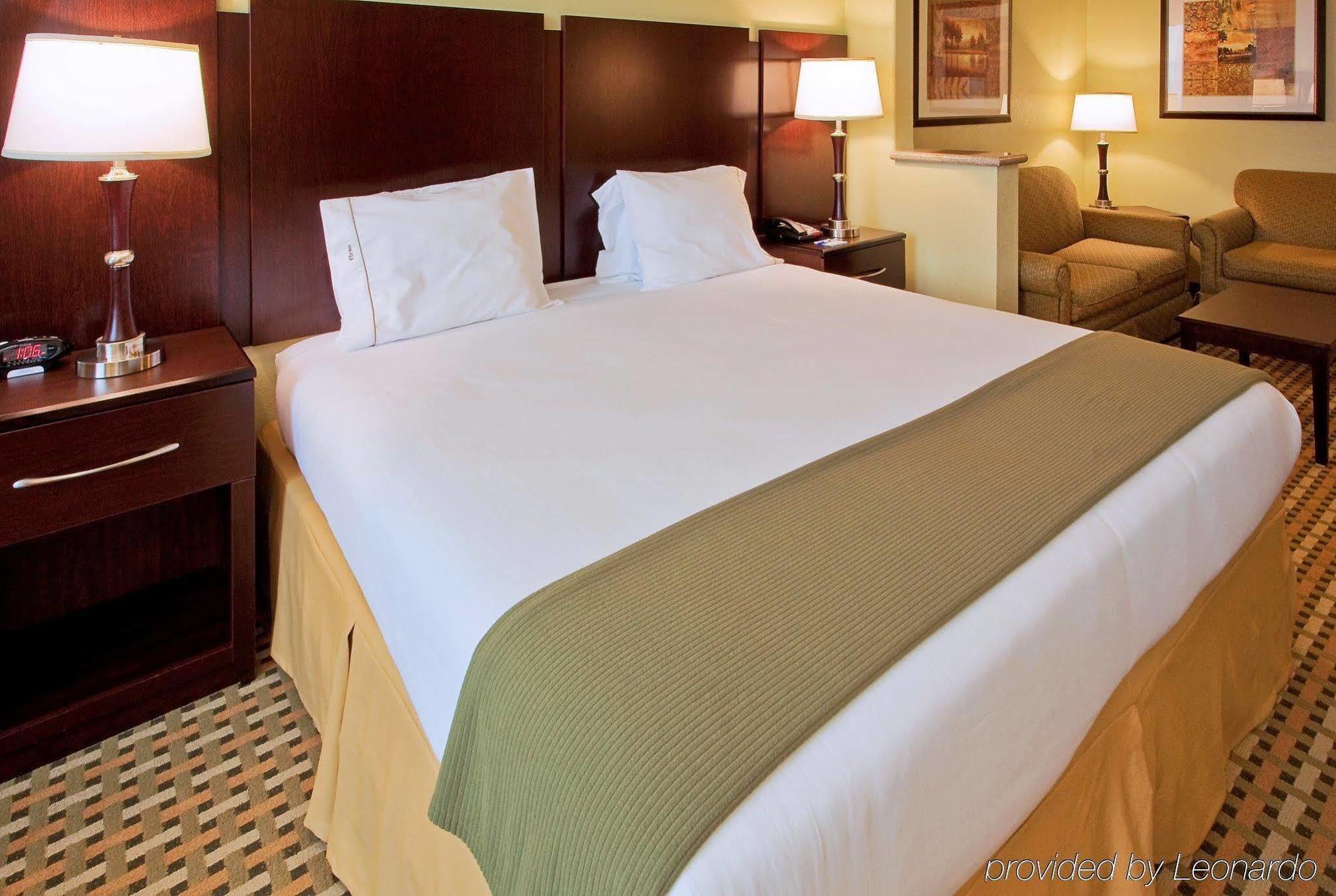 Holiday Inn Express & Suites Fort Worth - Fossil Creek By Ihg Zewnętrze zdjęcie