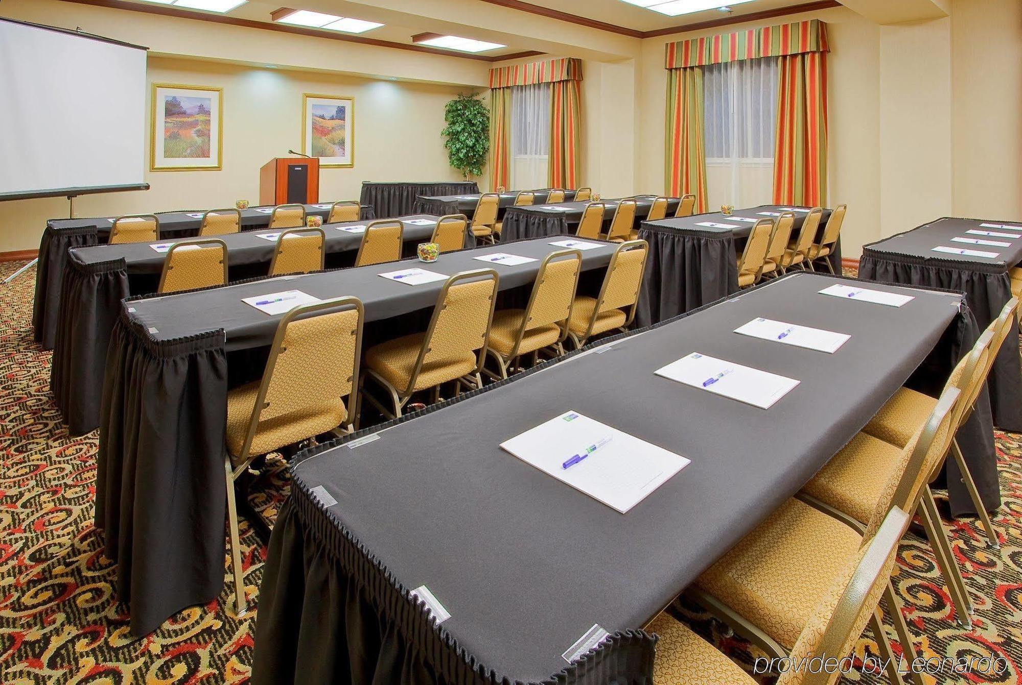 Holiday Inn Express & Suites Fort Worth - Fossil Creek By Ihg Zewnętrze zdjęcie