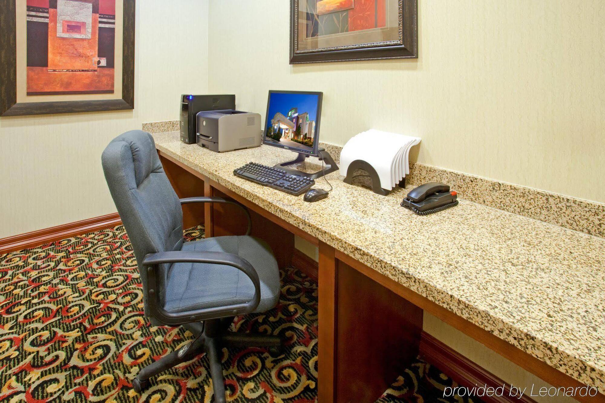 Holiday Inn Express & Suites Fort Worth - Fossil Creek By Ihg Zewnętrze zdjęcie